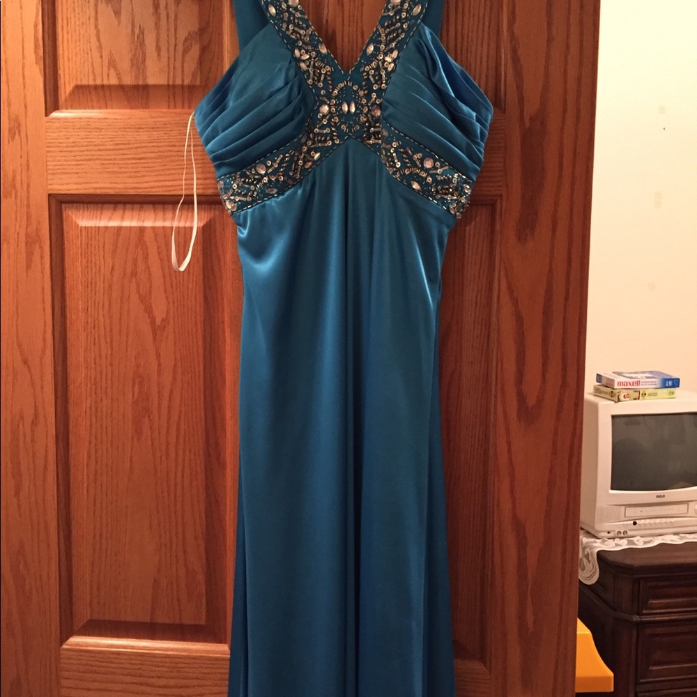 Formal long dress